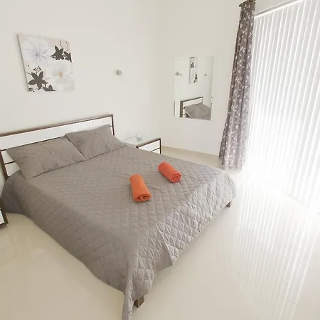 Appartement Waterside Marsalforn