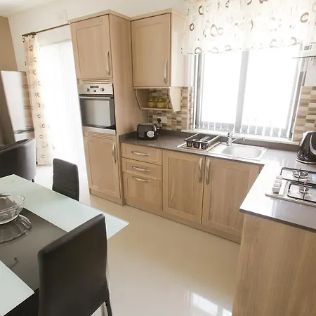 Waterside Apartment Marsalforn