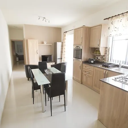 Waterside Apartment *